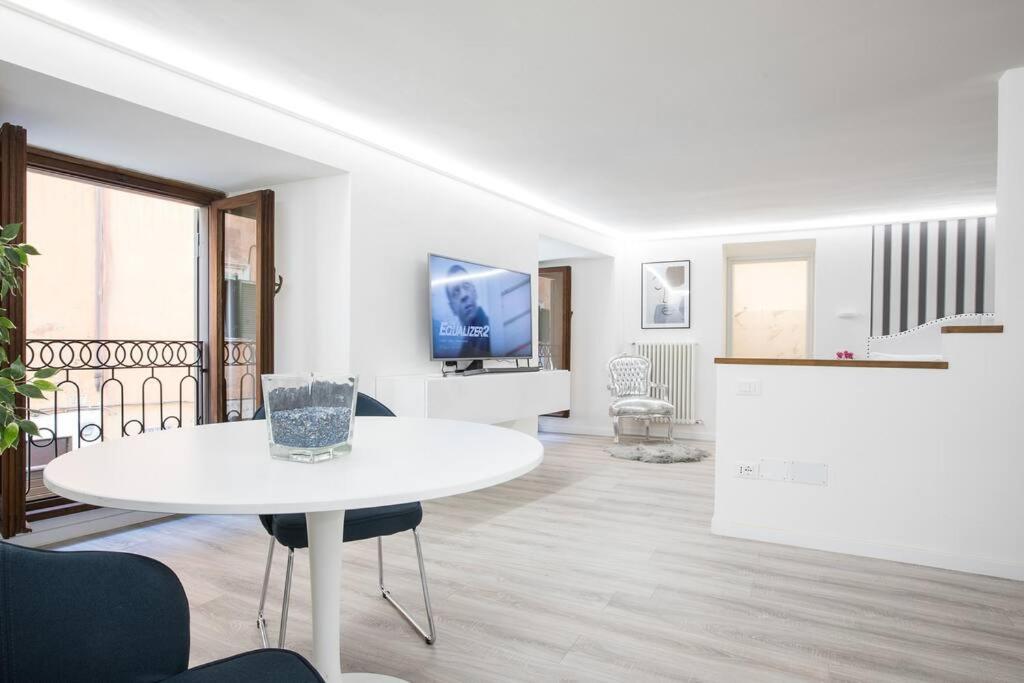 My Piazza Navona Jacuzzi Suite -Topcollection Rom Exterior foto